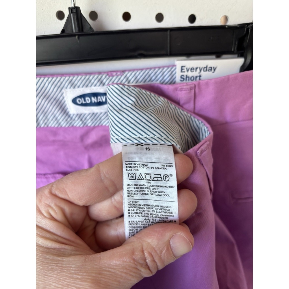 LOT/2 NWT Old Navy Everyday Chino Shorts 5" Women's 16 Twill Casual Comfort - Picture 8 of 8